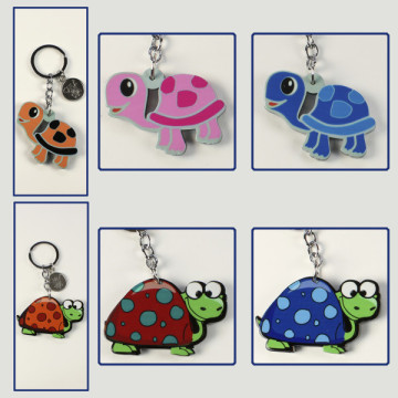 Gancho 14 – Llavero Forest 2 modelo Tortuga. Colores surtidos.