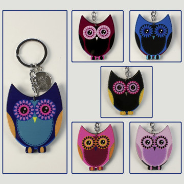 Hook 16 - Jungle Owl model keychain. Assorted colors.