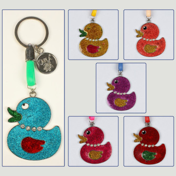 Gancho 16 – Llavero Sea 2 modelo Pato. Colores surtidos.
