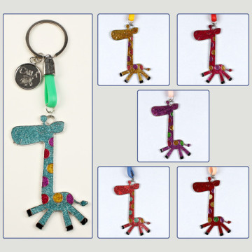 Gancho 11 – Llavero Sea 2 modelo Jirafa. Colores surtidos.