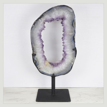 Amatista Argolla Metal de 5,585 kg. aprox. 24,5 x 47 x 17,5 cm. aprox