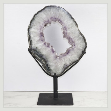 Amatista Argolla Metal de 5,2 kg. aprox. 26,5 x 42,5 x 16 cm. aprox