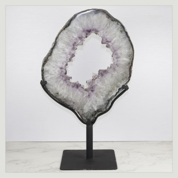 Amatista Argolla Metal de 4,86 kg. aprox. 27 x 43 x 16 cm. aprox