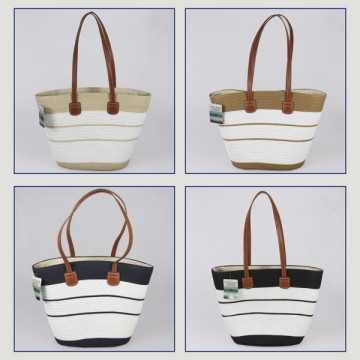 Bolsa em vime com alça em pele sintética. 40x30x15 cm. aprox. Sortimento