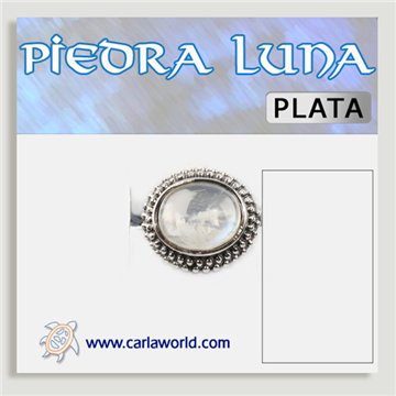 Anel cabochão em prata. Pedra da Lua.