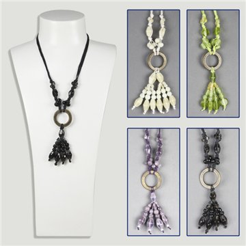 Collier en cristal et métal. Modèles et couleurs assortis