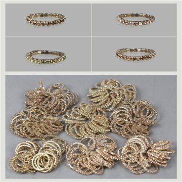 Sparkly elastic ring. Gold