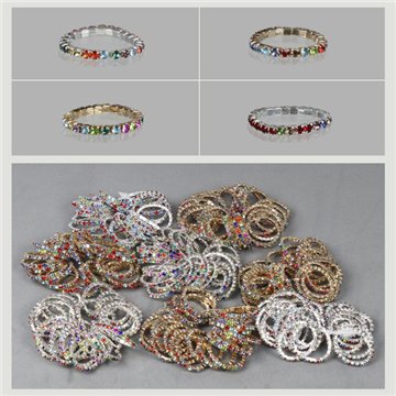 Sparkly elastic ring. Multicolor