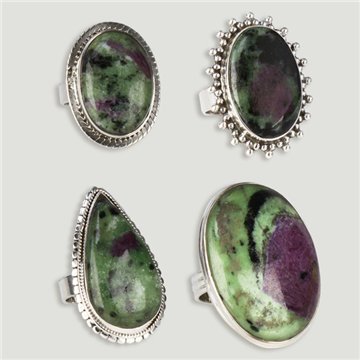 Bague en argent ouvert. Cabochon Ruby Zoisite. 5 à 12gr. (PRIX PAR GRAMME)