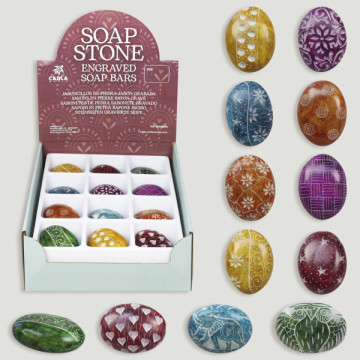 SOAP STONE. Pedra sabão esculpida. Modelos e cores sortidas. 4x5,5 cm