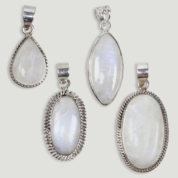 Silver Pendant. Moonstone. Starting at 6.5 gr. (PRICE PER GRAM)