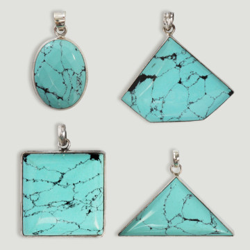 Pendentif en argent. Howlite turquoise. À partir de 11,3 gr. (PRIX PAR GRAMME)
