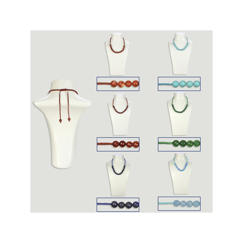 Colar em macramé com contas facetadas. Minerais variados Colar em macramé com contas facetadas. Minerais variados