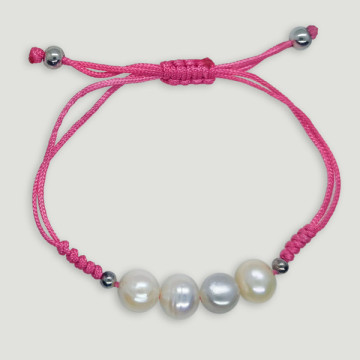 PÉROLA. Pulseira ajustável em macramé