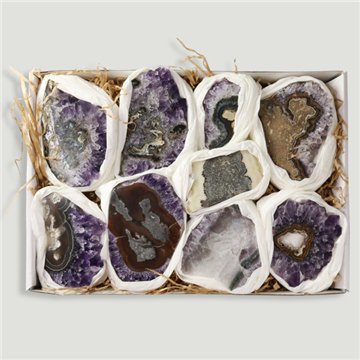 Caixa de estalactite de ametista. 26x17 cm. Peso 500 a 750 gr.