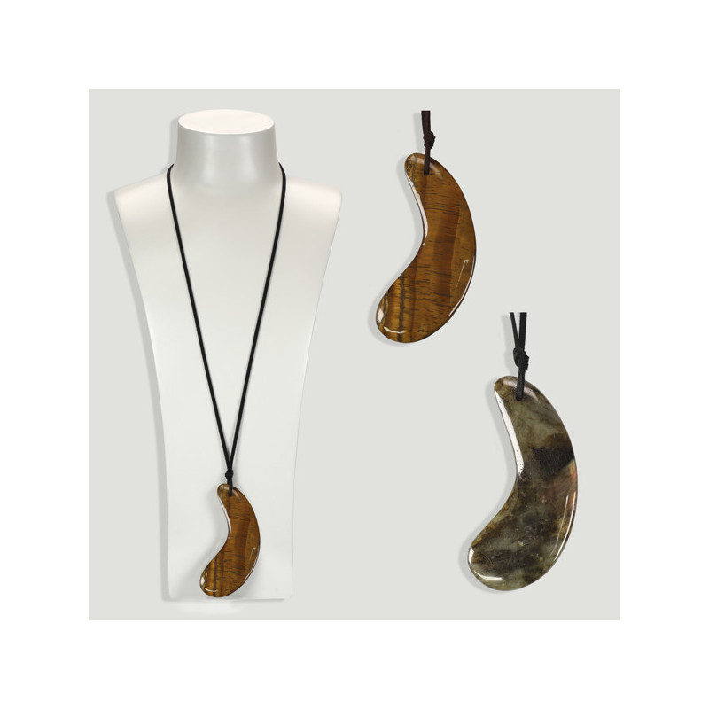 Assorted mineral horn pendant with cord. 10X4cm Assorted mineral horn pendant with cord. 10X4cm