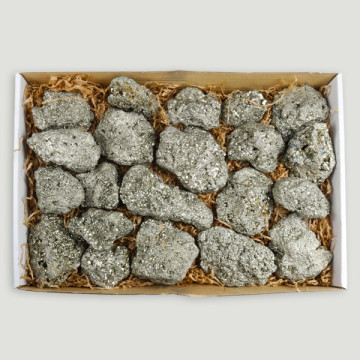 Caja Pirita Peru. De 5kgs aprox 32x22cm