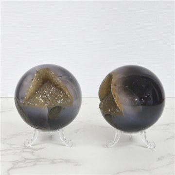 Amethyst Geode Ball. 0.525 kg