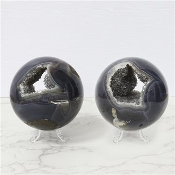 Amethyst Geode Ball. 1.2 kg