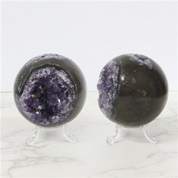 Amethyst Geode Ball. 0.555 kg
