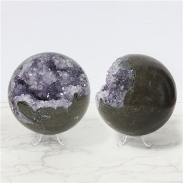 Amethyst Geode Ball. 2.47 kg