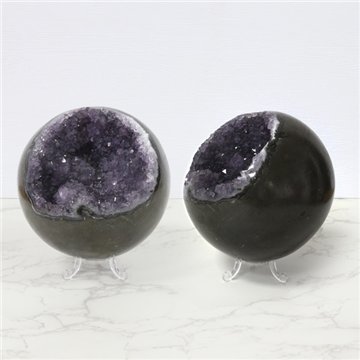 Amethyst Geode Ball. 2.04 kg