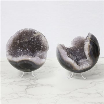 Amethyst Geode Ball. 1.49 kg
