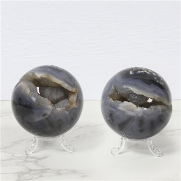Amethyst Geode Ball. 0.535 kg