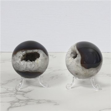 Amethyst Geode Ball. 0.255 kg