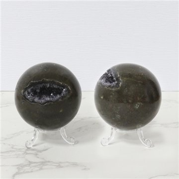 Amethyst Geode Ball. 0.48 kg