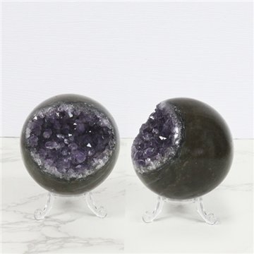 Amethyst Geode Ball. 0.505 kg