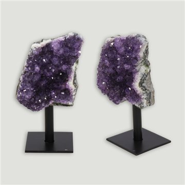 Améthyste druzy avec base en métal. 0,300-0,500 kg