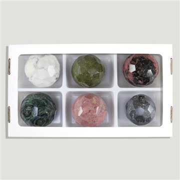 Bola facetada. Minerais sortidos. Aprox. 245 g