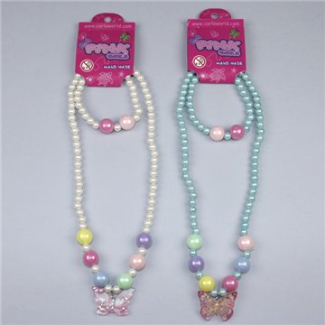 Ensemble collier/bracelet en plastique. Papillon. Styles assortis