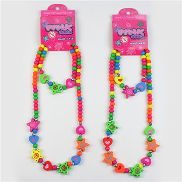 Conjunto collar/pulsera de madera. Estrella/Corazón. Modelos surtidos