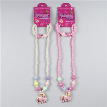 Ensemble collier/bracelet en plastique. Licorne. Styles assortis