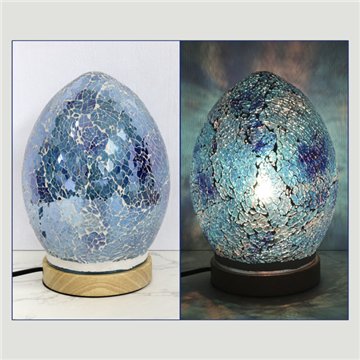 Lámpara mosaico con base de madera. Huevo. Azul. 14x14x21cm