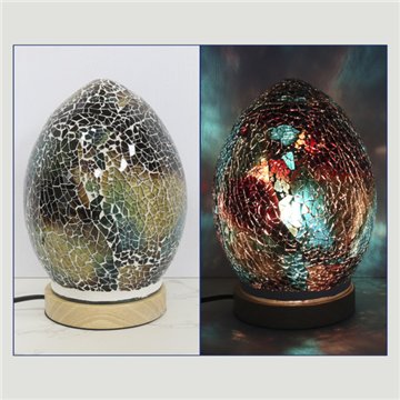 Lámpara mosaico con base de madera. Huevo. Verde. 14x14x21cm