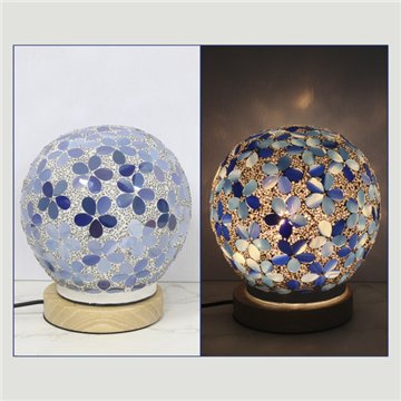 Lámpara paster con base de madera. Bola. Azul. 15x15x17cm