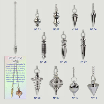 Pendule en métal. Modèles assortis
