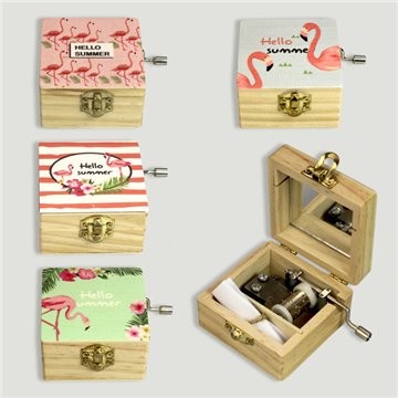 Caja madera musical. Flamencos surtidos. 6,5x6,5x4cm