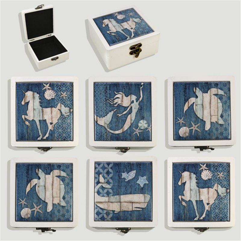 Boîte en bois et céramique. Modèles assortis. 12 x 13 x 5,5 cm Boîte en bois et céramique. Modèles assortis. 12 x 13 x 5,5 cm