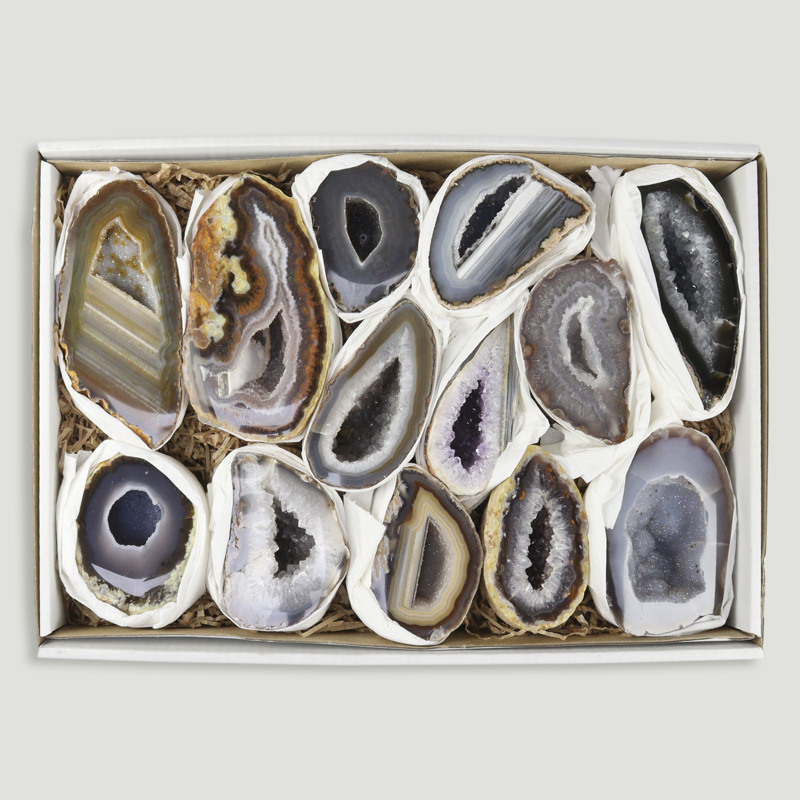 Geode box. Natural agate. 33x22 cm Geode box. Natural agate. 33x22 cm