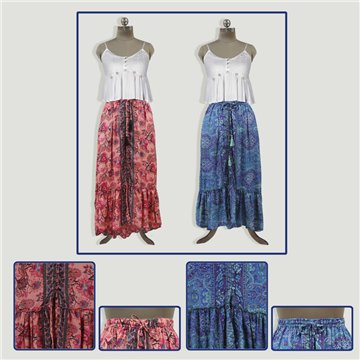 Falda poliéster. Modelo botones. Talla única