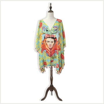 Poncho largo poliéster. Modelo Cara mujer. Talla única