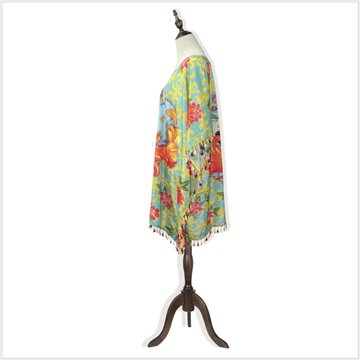 Poncho largo poliéster. Modelo Cara mujer. Talla única