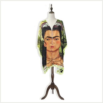 Poncho largo poliéster. Modelo Cara mujer. Talla única