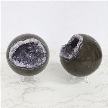 Amethyst Geode Ball. 1,315 kg
