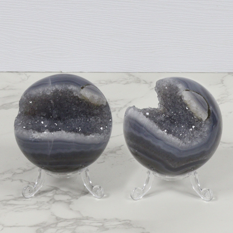 Amethyst Geode Ball. 0,28 kg Amethyst Geode Ball. 0,28 kg