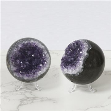 Amethyst Geode Ball. 0,87 kg